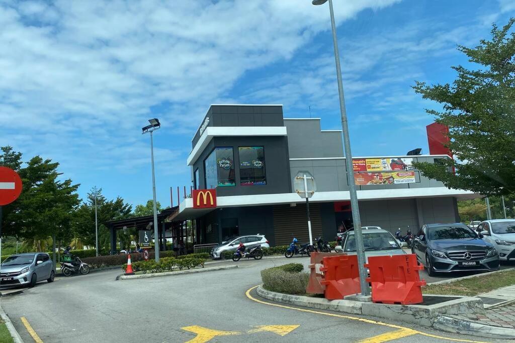 The Maritime Suite @ Panoramic Duplex 海景の家 Jelutong Kültér fotó